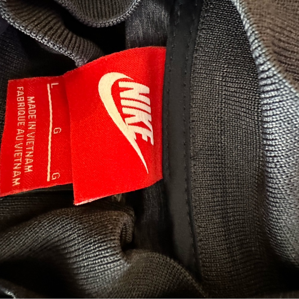 Nike red and blue jacket - Picture 5 of 8